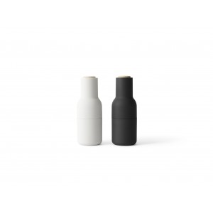 Menu Bottle Grinder Ash Carbon mit Holzrad 2er SET Salz- und Pfeffermühle